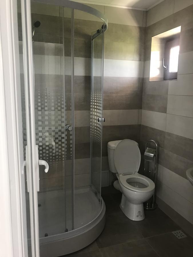 Casa De Vacanta Madalina Novaci-Străini Екстериор снимка